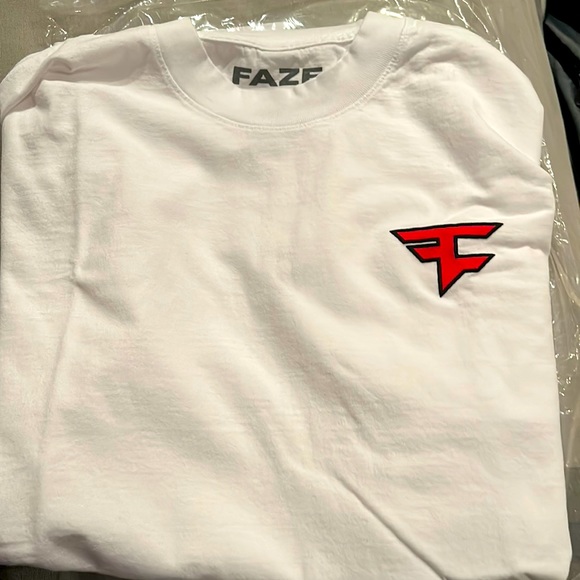 Brand New Faze Clan tee shirt - Picture 1 of 1